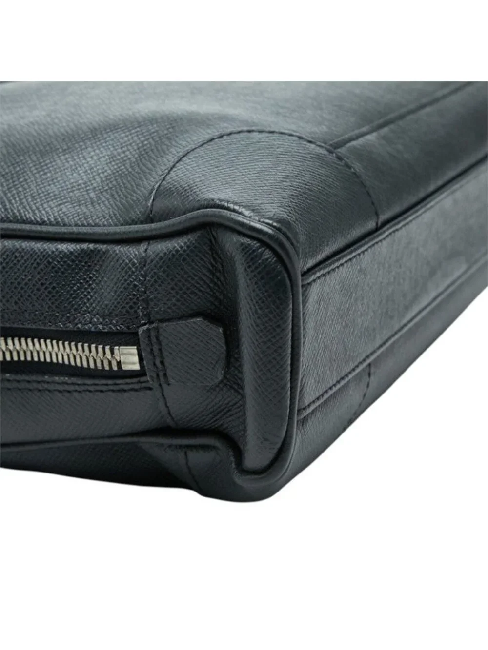 Louis Vuitton Taiga Igor Business Briefcase Ardoise Black Leather